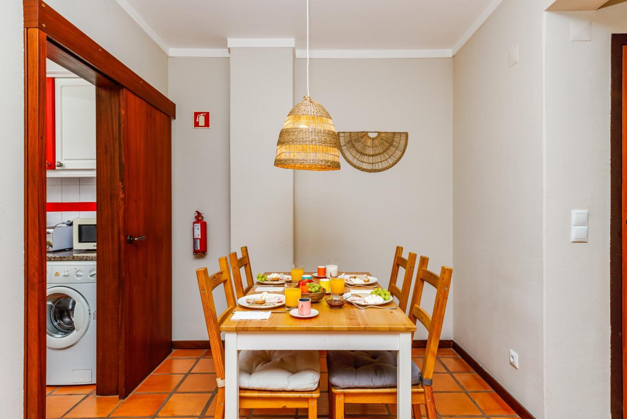 Апартаменти Casa Do Mar - Sea View - Wifi - Barbecue Сезімбра Екстер'єр фото